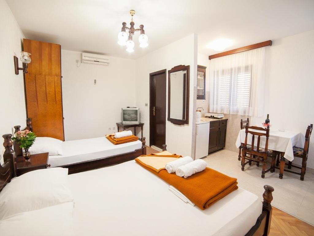 Guest House 4M Petrovac Room photo