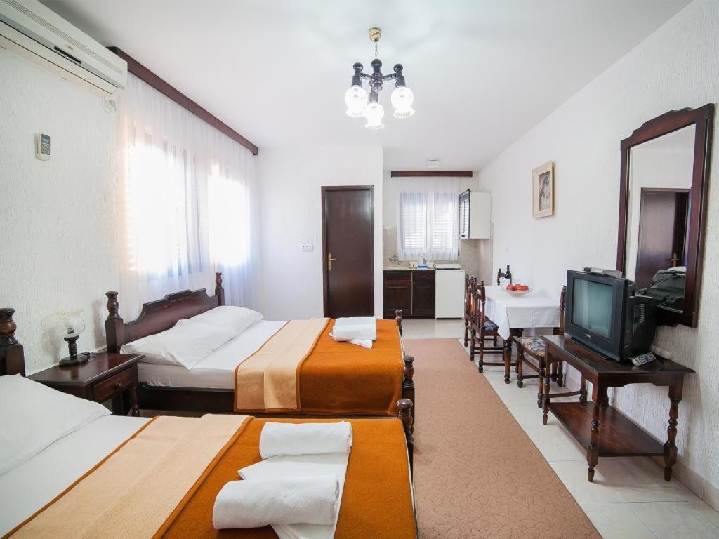Guest House 4M Petrovac Room photo
